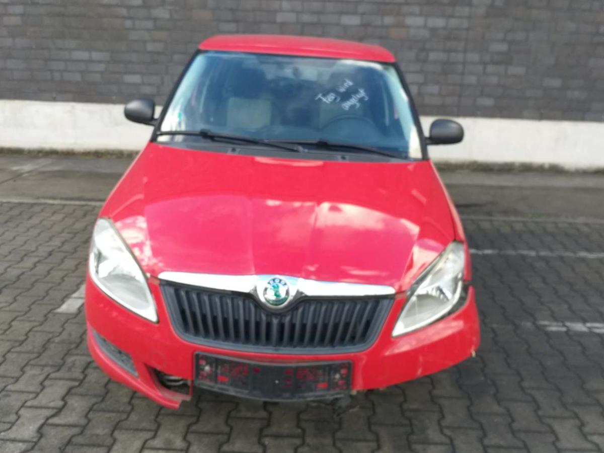 Skoda Fabia 2 5J original Kotflügel vorn rechts Coridarot LF3K Bj.2012